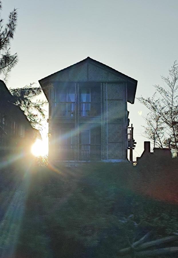 Chivarin Resorts Mālvan Exteriér fotografie